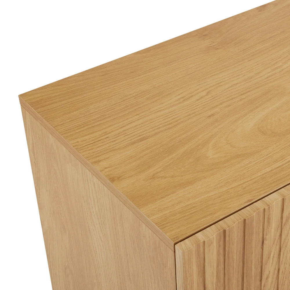 Aparador con cajones y puertas