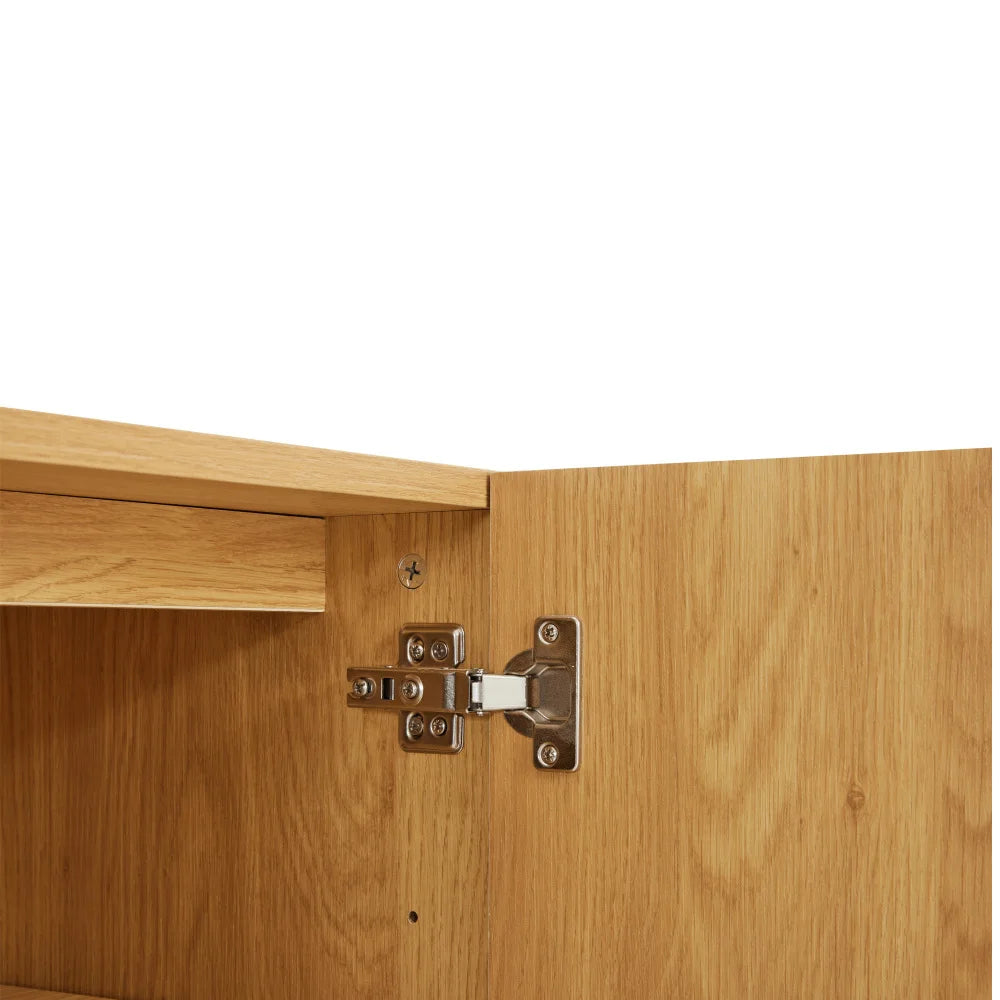 Aparador con cajones y puertas